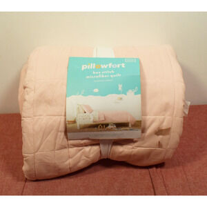 Pillowfort Twin Box Stitch Microfiber Kids' Quilt Pink (Dirt Mark)*
